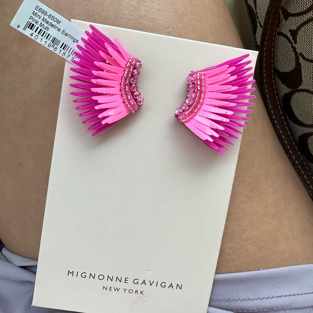 Mignonne Gavigan Mini Madeline Earrings
Pink Multi